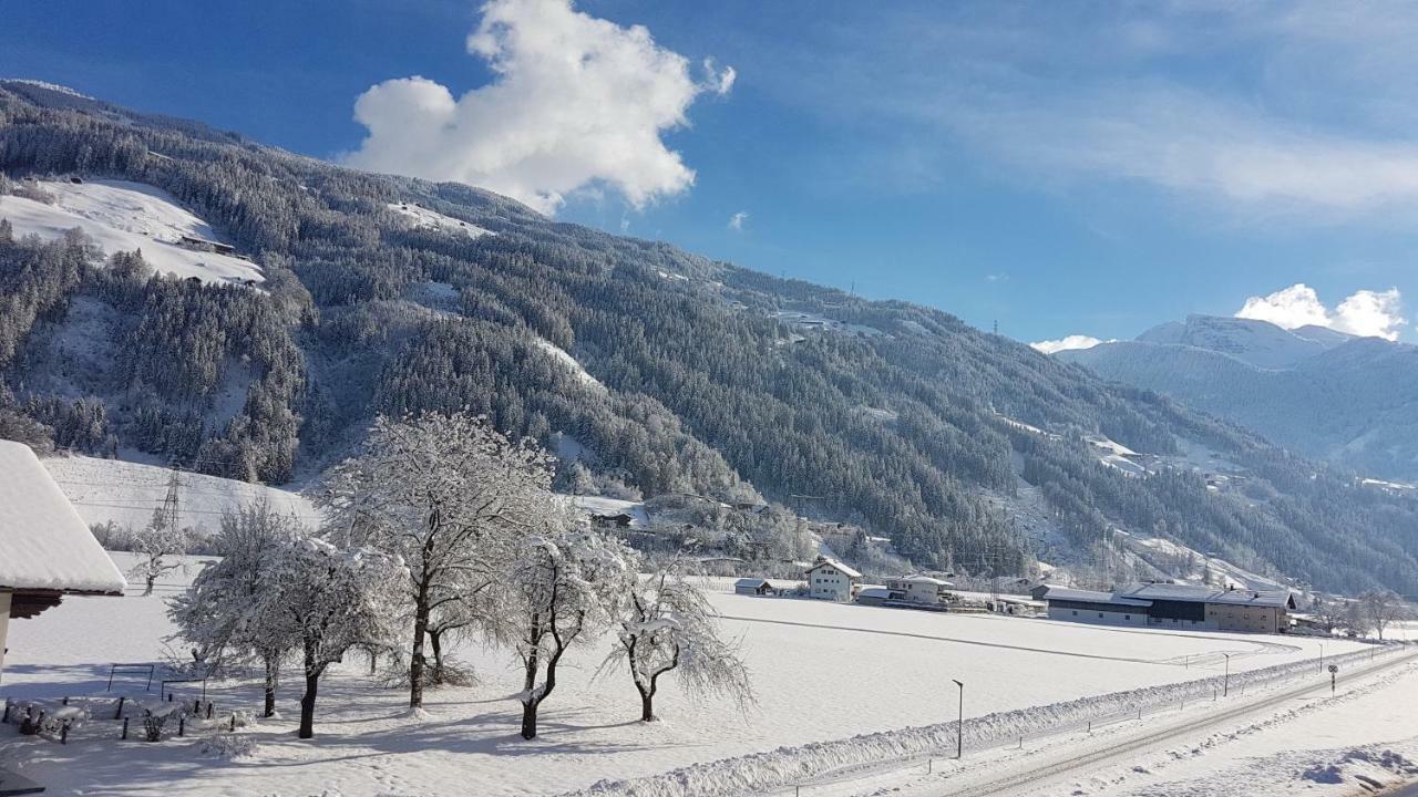 Apart Eberharter Aschau Im Zillertal Exteriér fotografie